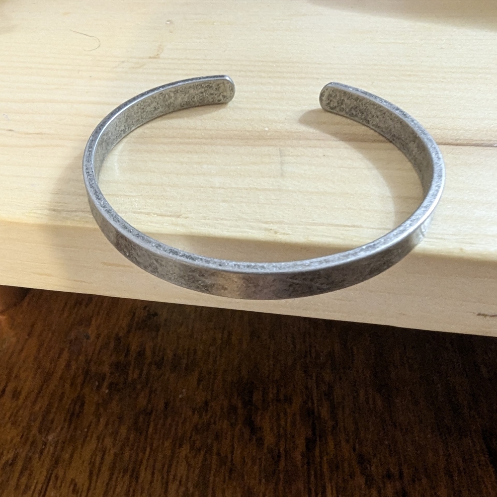 Source Unknown Textured Silver Men's Bracelet - Picture 2 of 3